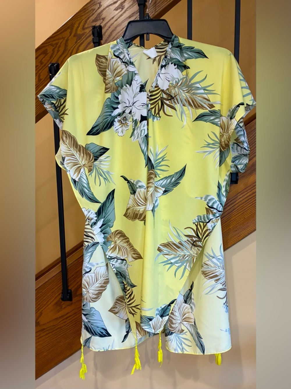 Tropiko Kimono Wrap Button Front Floral Yellow Tassels SZ. One Size